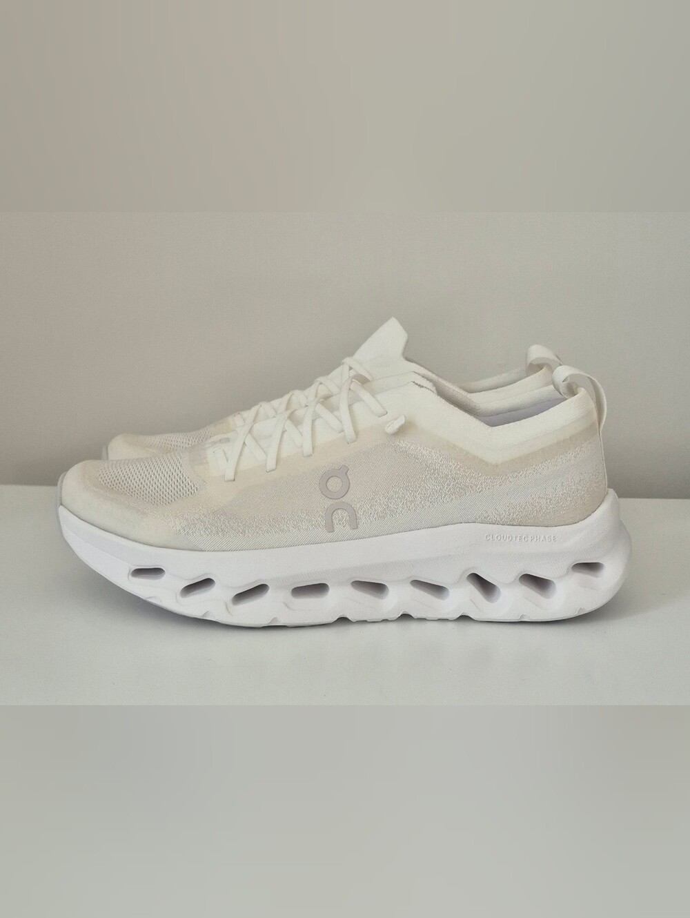 Mens ON Cloudtilt Moon Running Shoes - Size 9